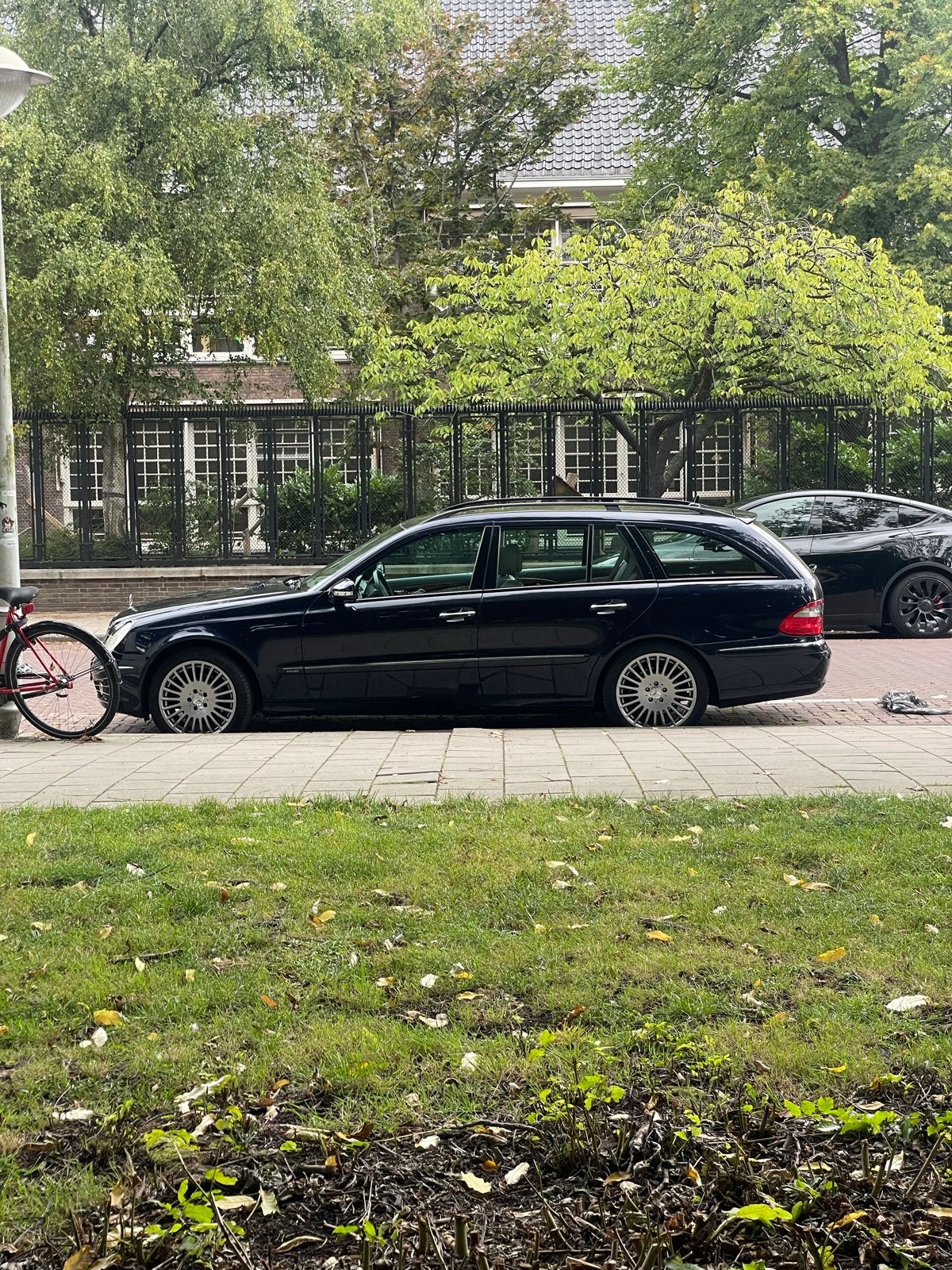 Mercedes-Benz E-Klasse 3.0 E280 Combi AUT 2006 Blauw, Auto's, Automaat, Achterwielaandrijving, Blauw, Stationwagon