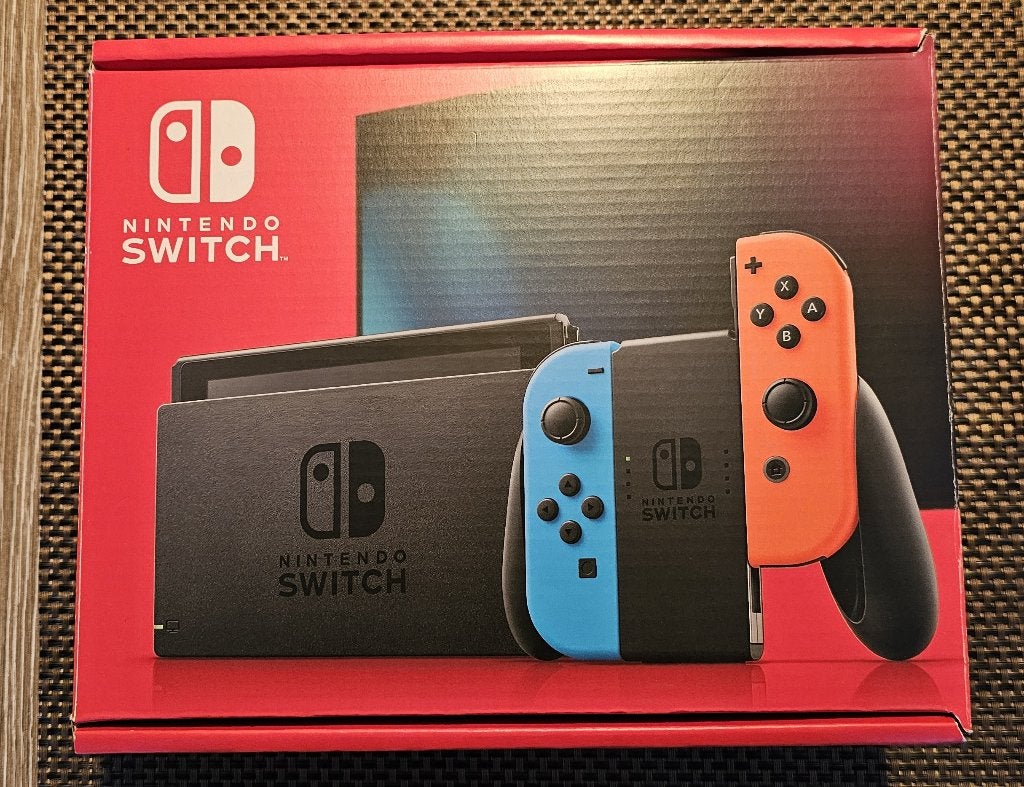 Nintendo switch met 13 games, Switch 2019 Upgrade, Met games, Met 2 controllers, Ophalen of Verzenden
