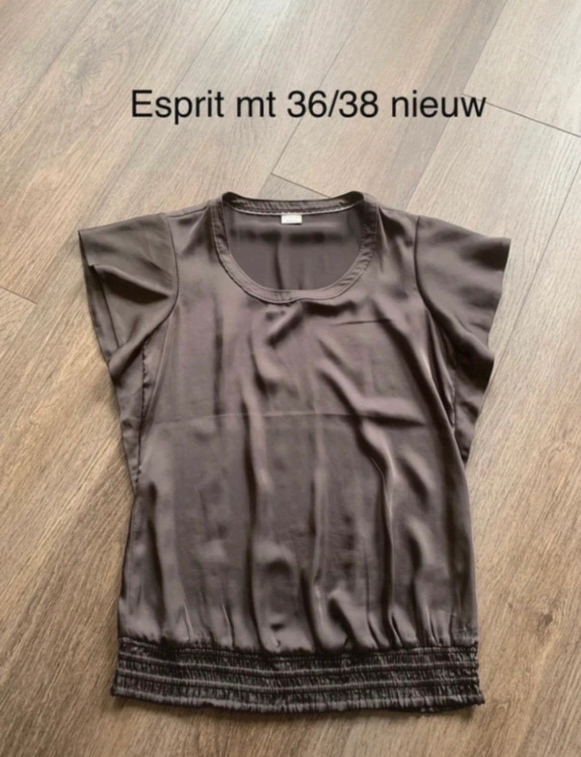 Esprit blouse/top mt 36-38 in nieuwstaat, Bruin, Ophalen of Verzenden, Zo goed als nieuw, Korte mouw