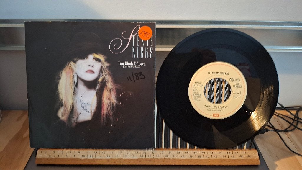 Stevie Nicks-Two kinds of love(538) 2,50 euro vaste prijs, Ophalen of Verzenden, Zo goed als nieuw, 7 inch, Pop