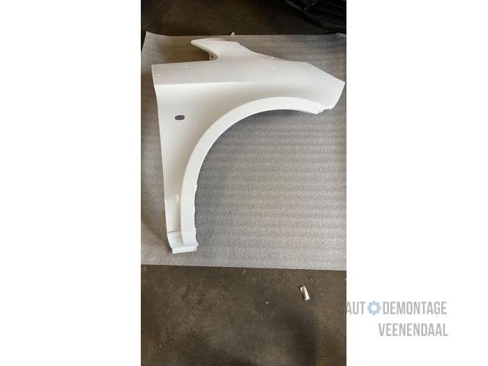 Scherm rechts-voor van een Mercedes Vito (9147), -, Nieuw, Ophalen of Verzenden, -