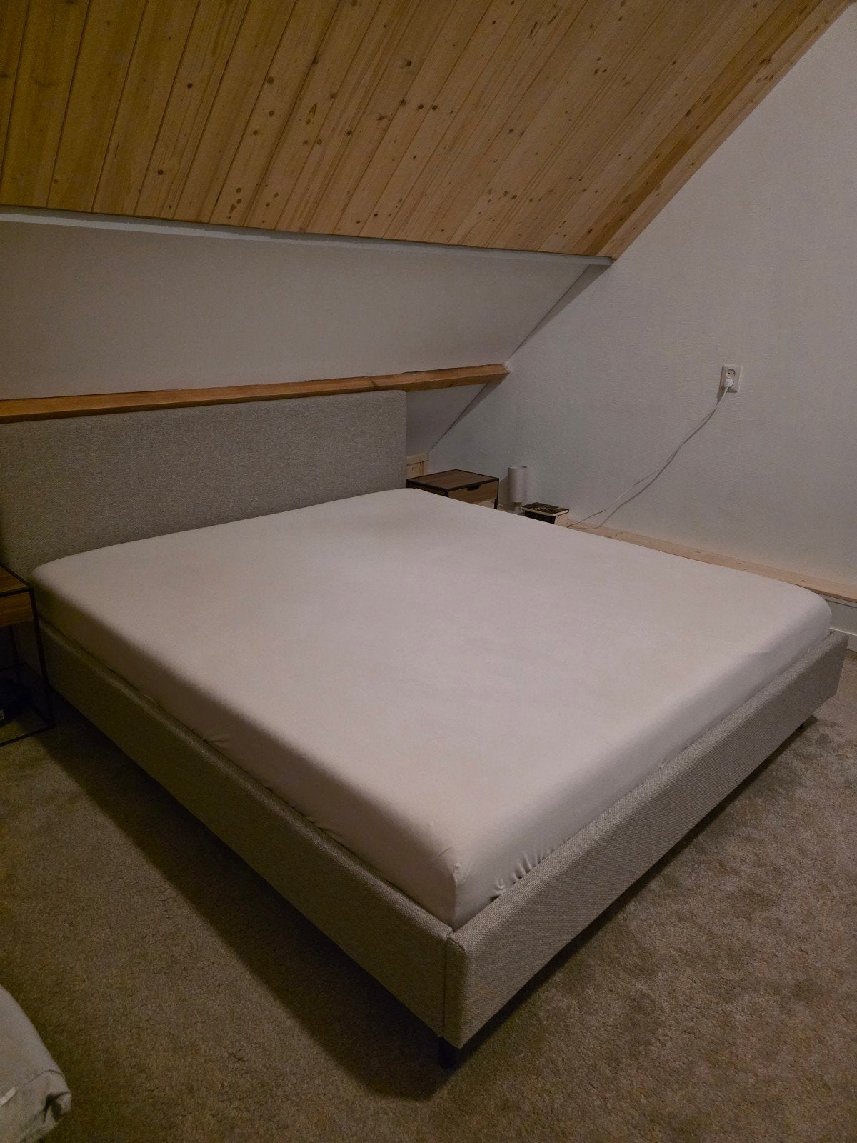 Compleet bed met swiss sense matras 180x200, Ophalen, Zo goed als nieuw, Tweepersoons, 180 cm