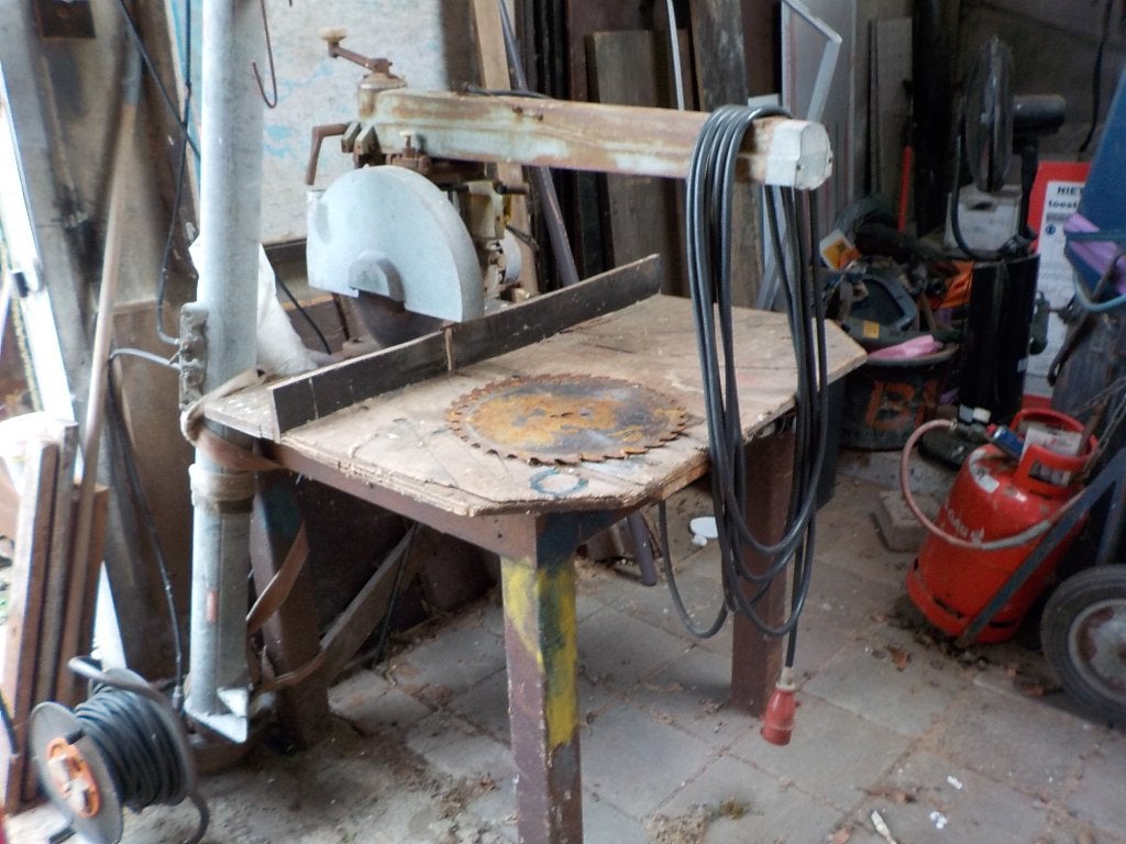 De Walt Afkort Zaagtafel 380volt, Doe-het-zelf en Verbouw, Gereedschap | Zaagmachines, Ophalen, Gebruikt, DeWALT, Afkortzaag
