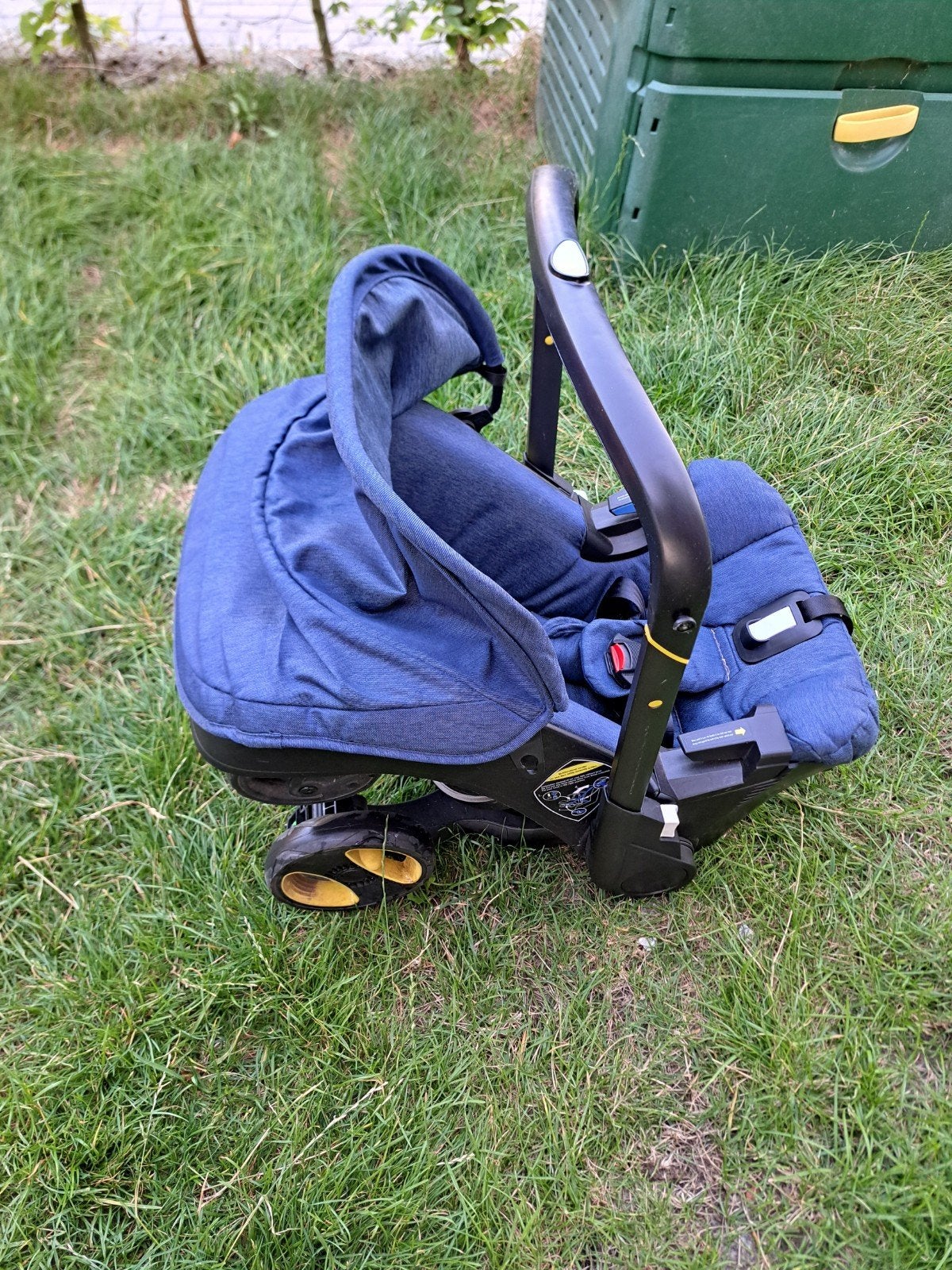 Doona I autostoel en kinderwagen, Overige merken, Autogordel of Isofix, Ophalen of Verzenden, Zo goed als nieuw