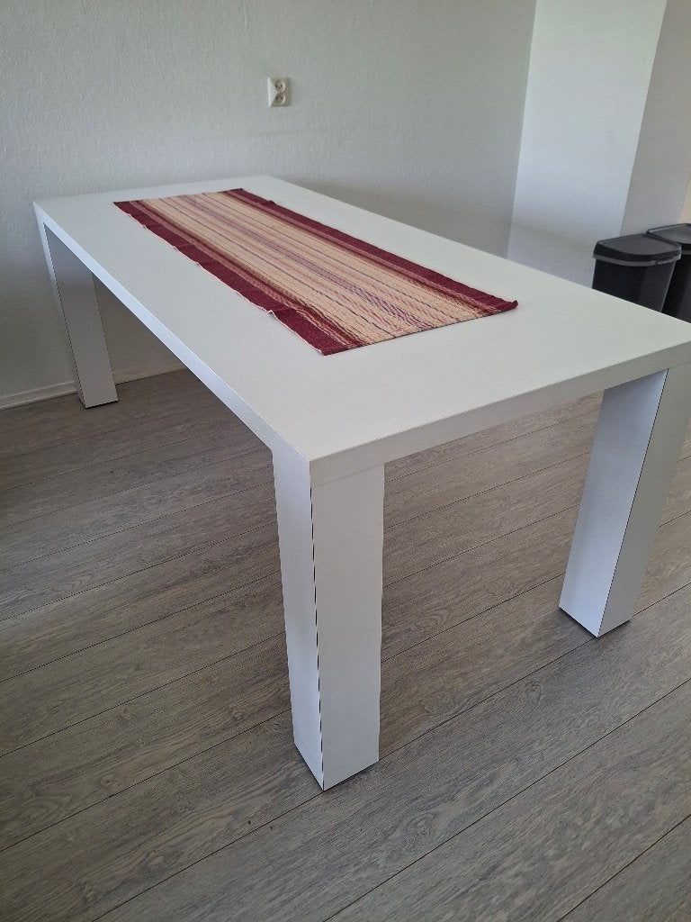 Tafel, Ophalen, Zo goed als nieuw