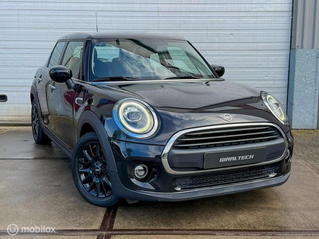 Mini Mini 1.5 One Salt Carplay PDC Cruise Keyless Led, Voorwielaandrijving, Stof, Gebruikt, Zwart