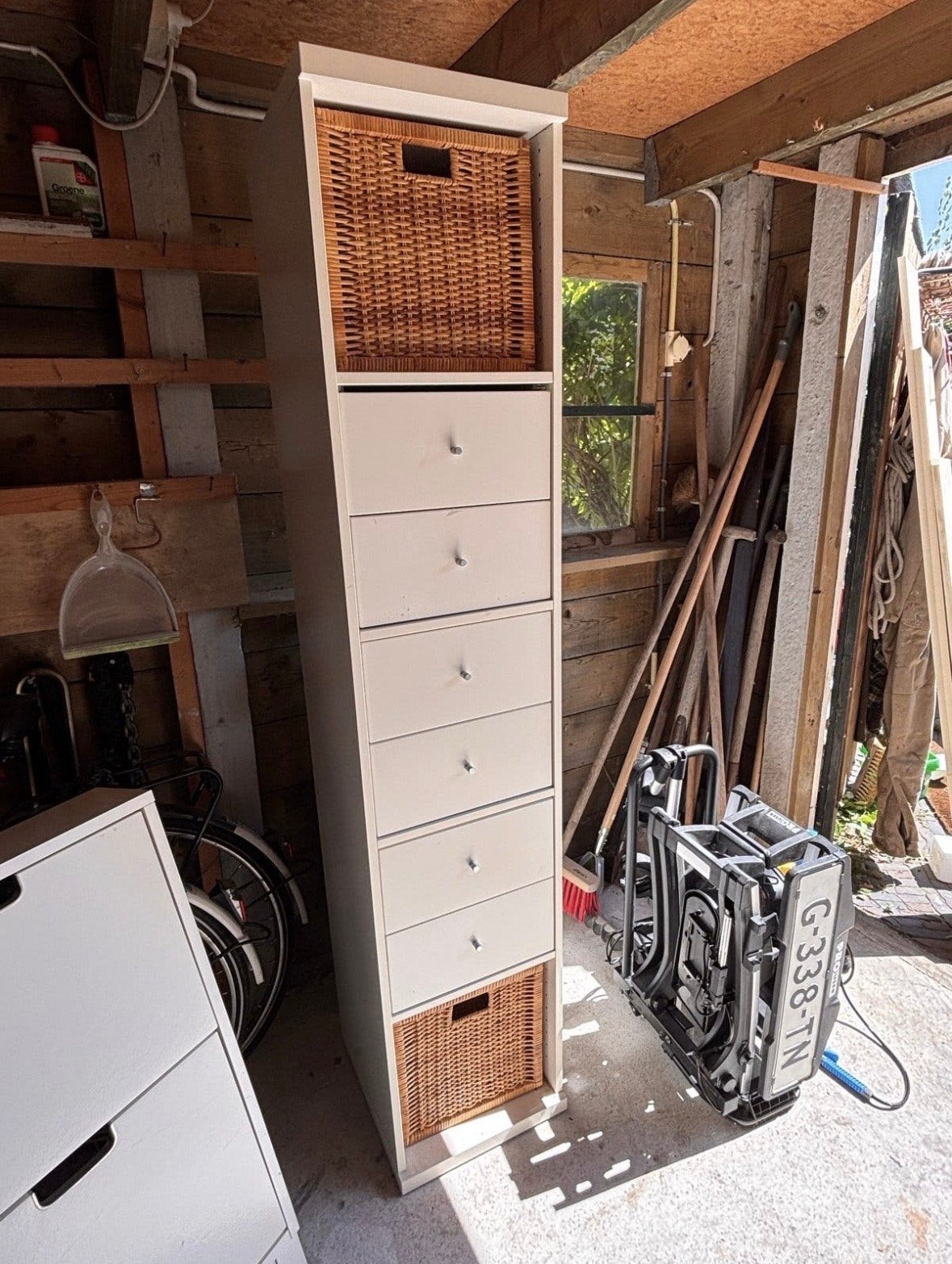 IKEA KALLAX/EXPEDIT Hoge smalle kast met lades en manden, Ophalen, Zo goed als nieuw