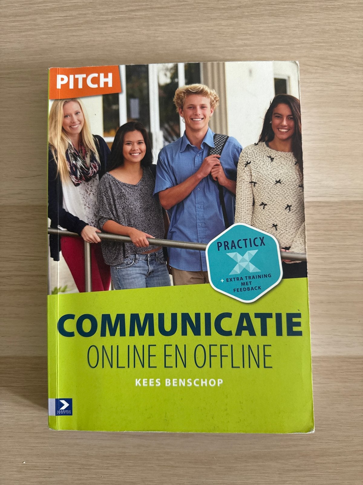 Communicatie Online en Offline - Kees Benschop (MBO), Ophalen of Verzenden, Gamma, Zo goed als nieuw, MBO