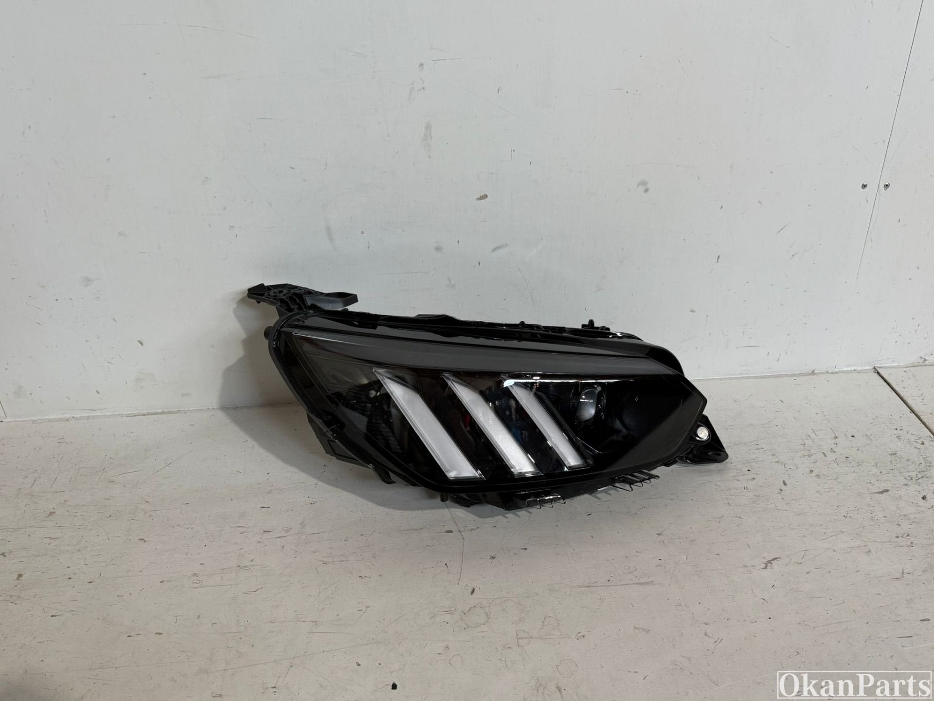 Peugeot 208 II 2008 II LED rechter koplamp rechts