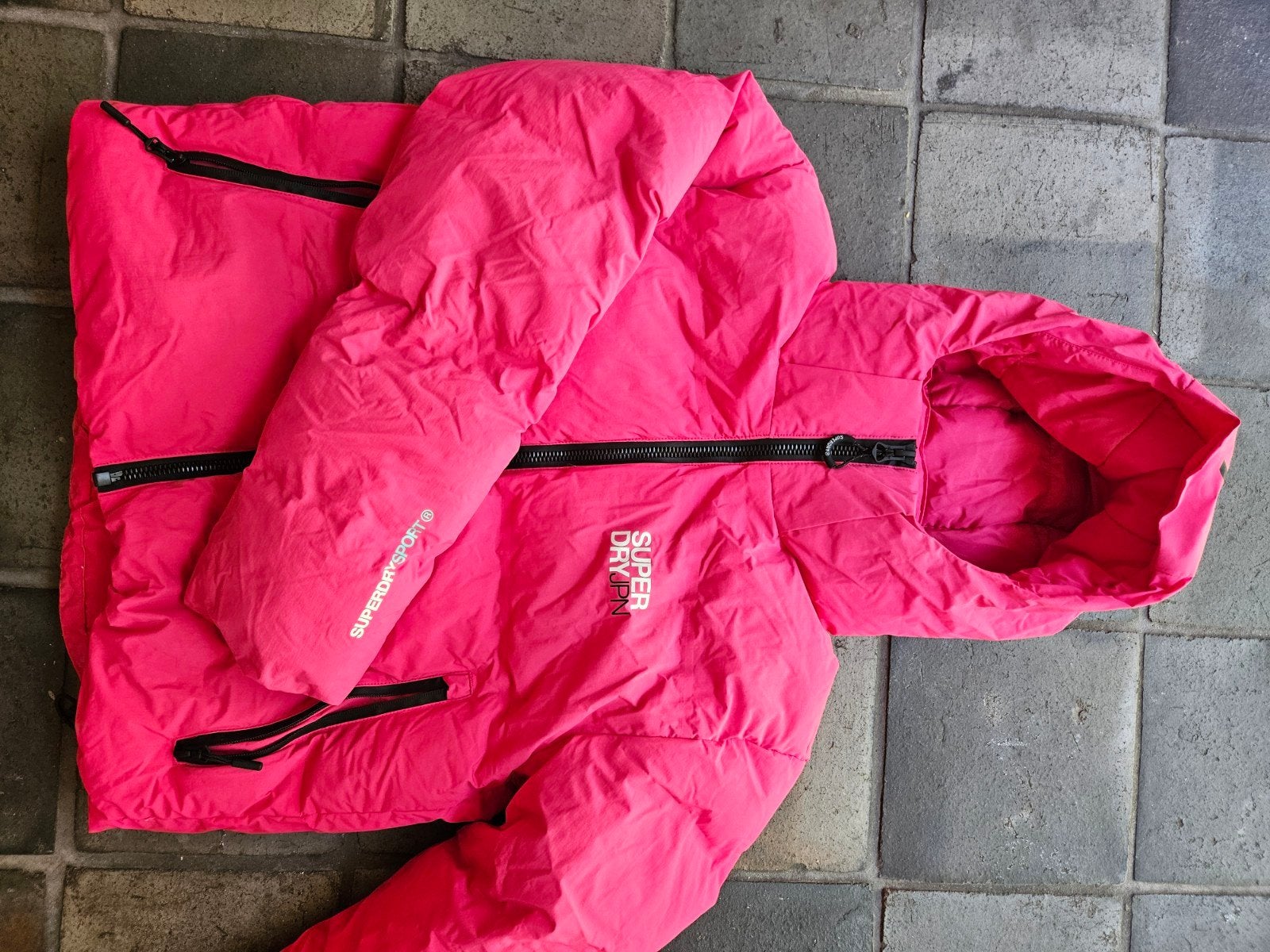 Superdry ski-jas roze 1 vakantie gedragen, Superdry, Maat 42/44 (L), Ophalen of Verzenden, Zo goed als nieuw
