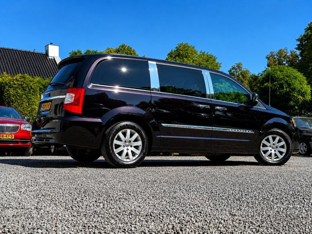 Chrysler Grand Voyager 3.6 V6 LIMITED-S EMINENCE-BLACK STOW&, Auto's, Chrysler, Dealer onderhouden, Gebruikt, Zwart, Grand Voyager