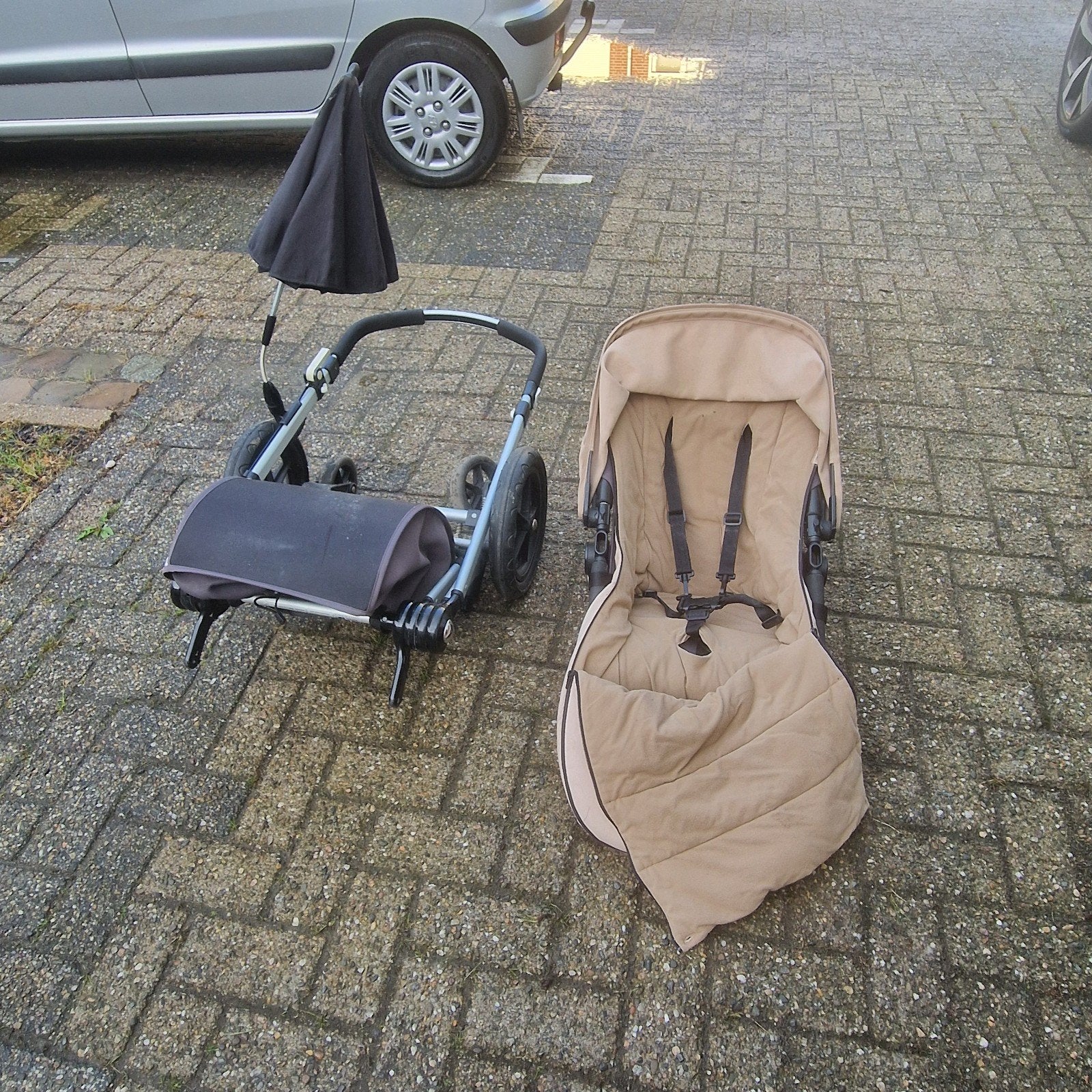 Bugaboo Cameleon kinderwagen met accessoires, Kinderen en Baby's, Kinderwagens en Combinaties, Ophalen, Gebruikt, Bugaboo, Verstelbare duwstang