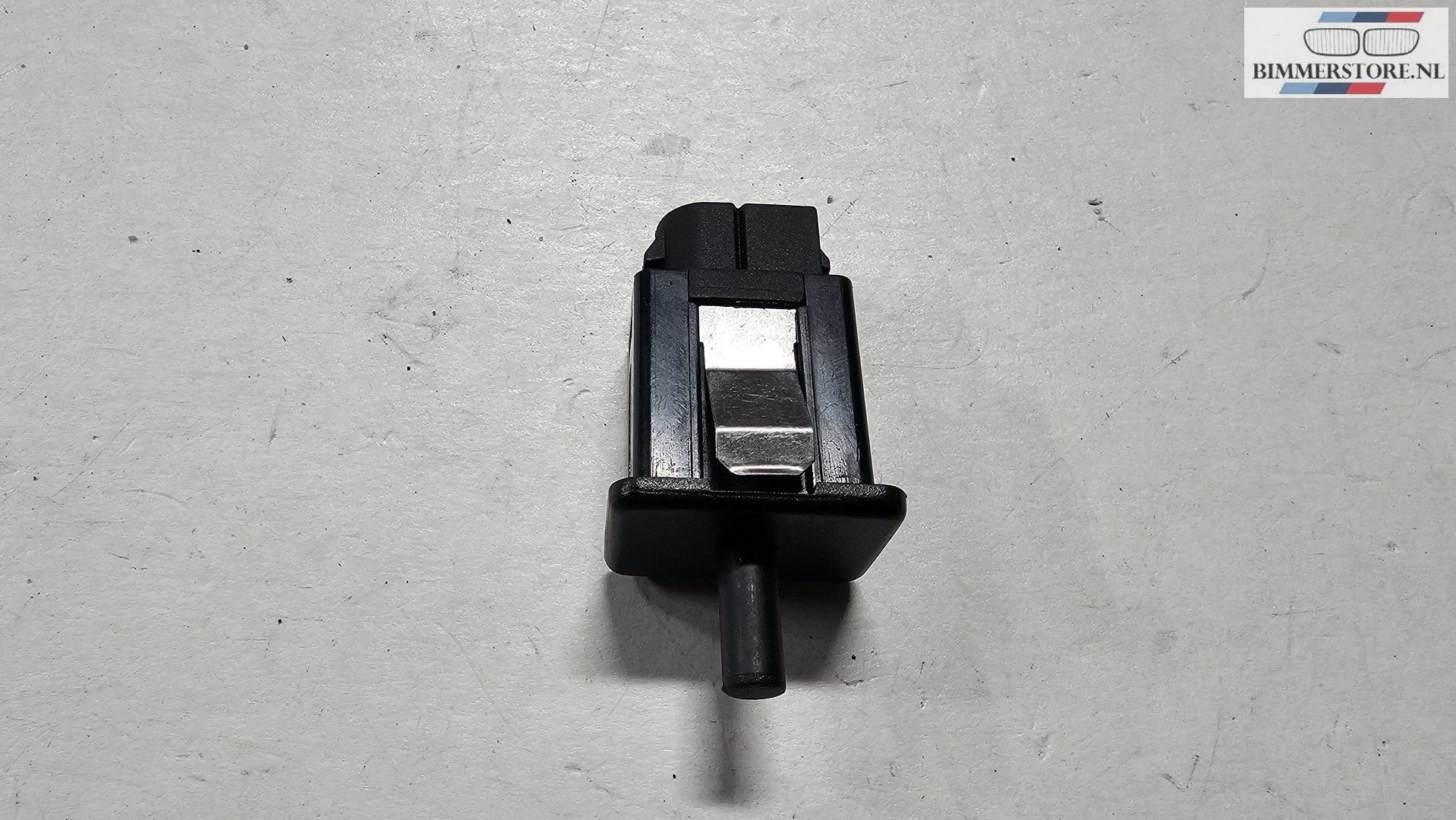 Handschoenen kast schakelaar verlichting BMW 3 / 5 / 6 / 7 s, Nieuw, Ophalen of Verzenden, Gernotstrasse 16 44319, Dortmund, Herkomst onderdeel bekend