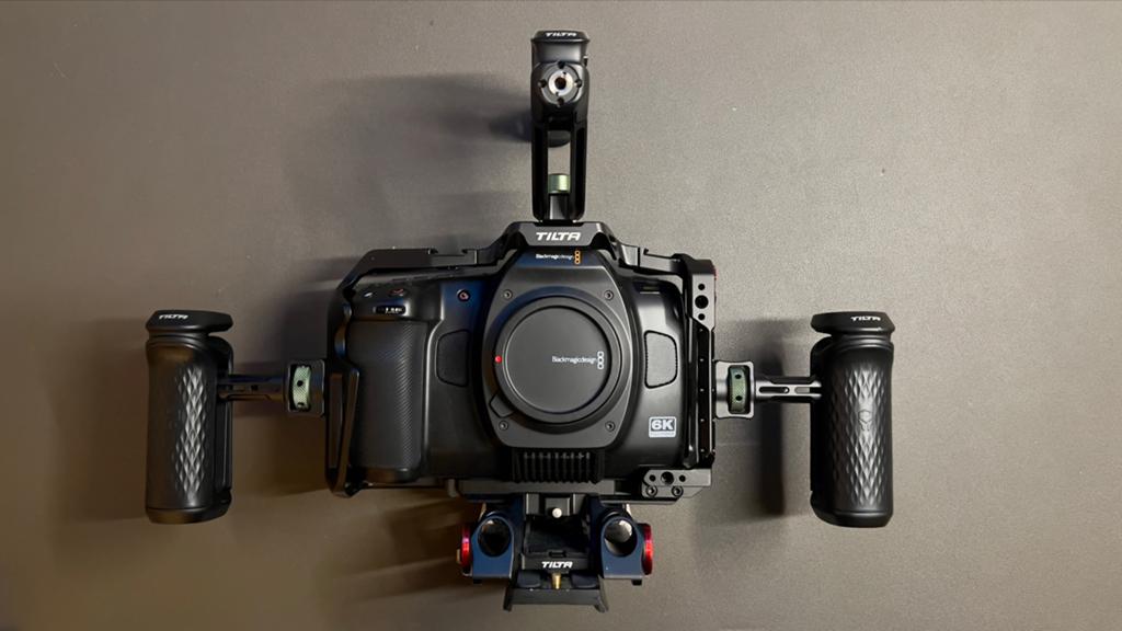 Blackmagic Cinema Camera 6K FF + camera cage advanced kit, Overige soorten, Minder dan 8x, Zo goed als nieuw, Camera