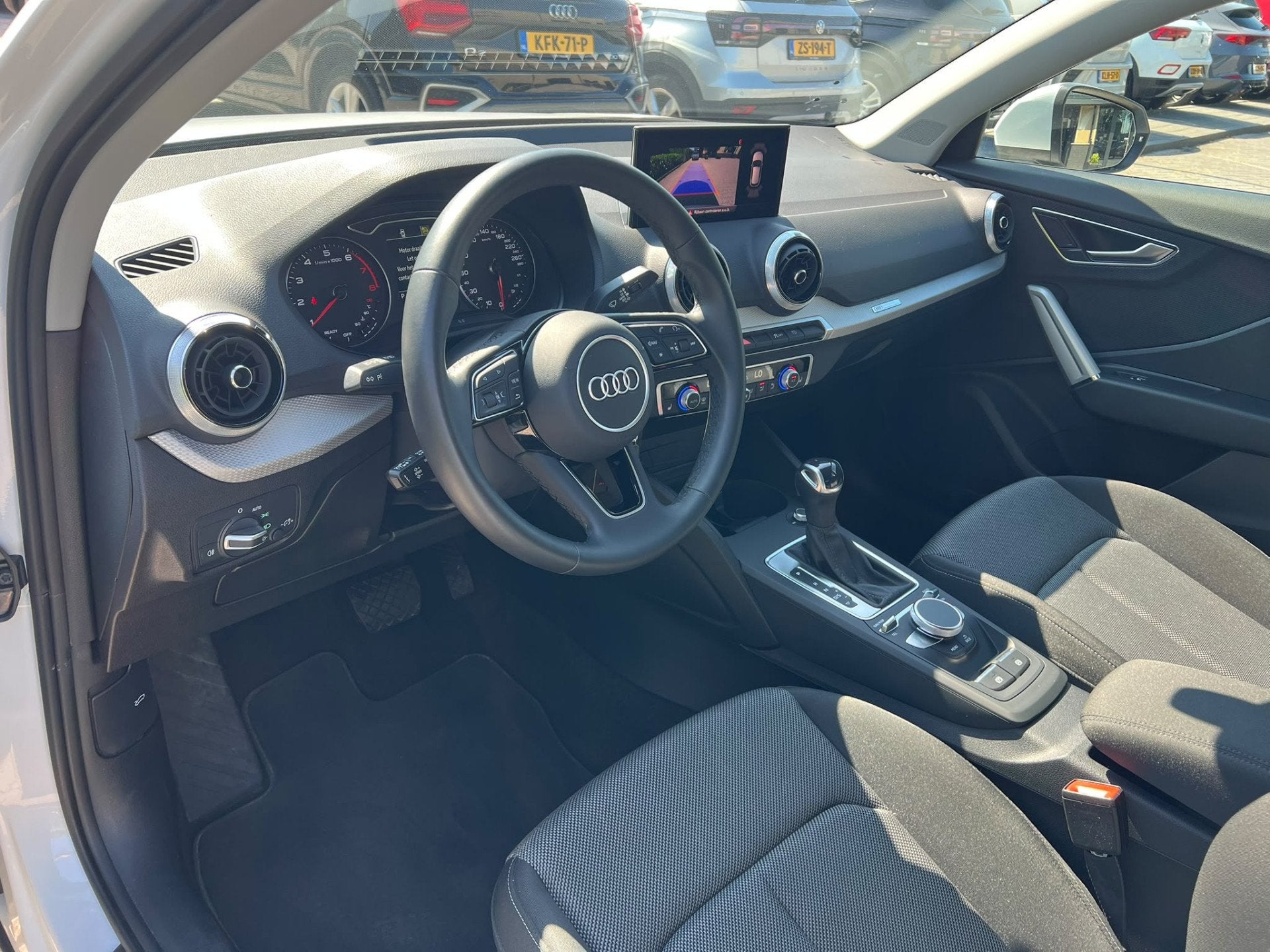 Audi Q2 35 TFSI Pro Line camera, cruise, pdc, airco, stoelve, Stof, 4 cilinders, 150 pk, Wit