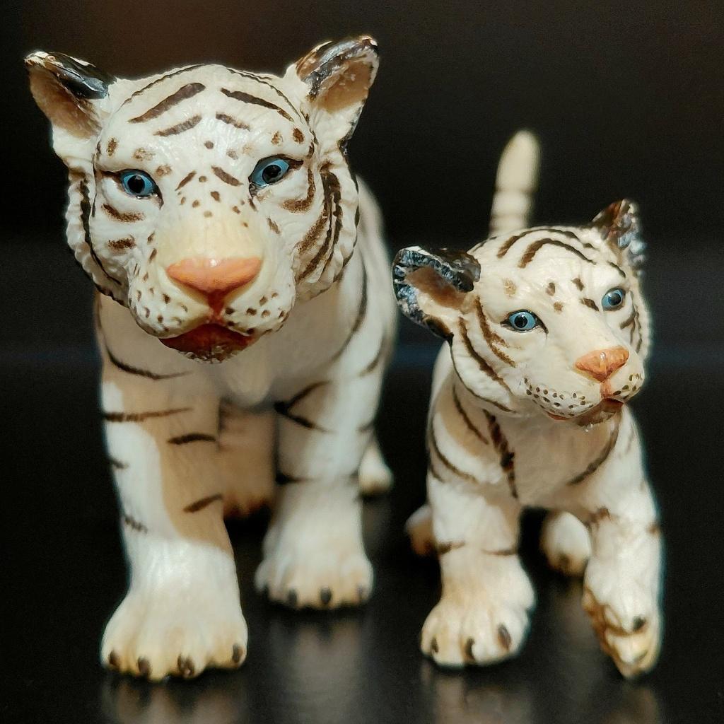 Schleich sneeuwtijger & welp, Ophalen of Verzenden, Zo goed als nieuw, Wild dier, Beeldje of Figuurtje