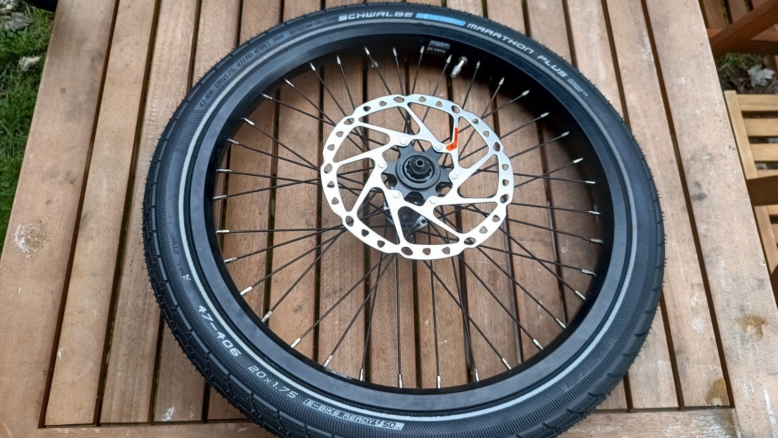 20 Inch wiel Nieuw / Bullitt / Urban Arrow, Fietsen en Brommers, Ophalen of Verzenden, Band