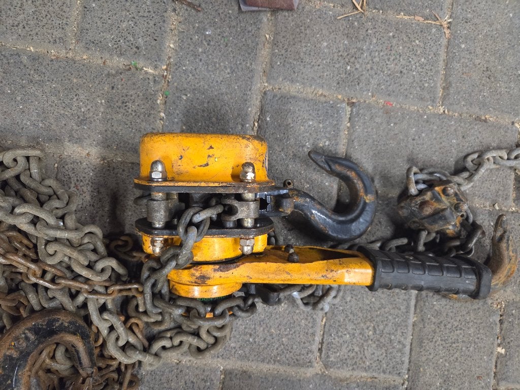 2 x 1.6 ton rateltakel, Ophalen, Gebruikt