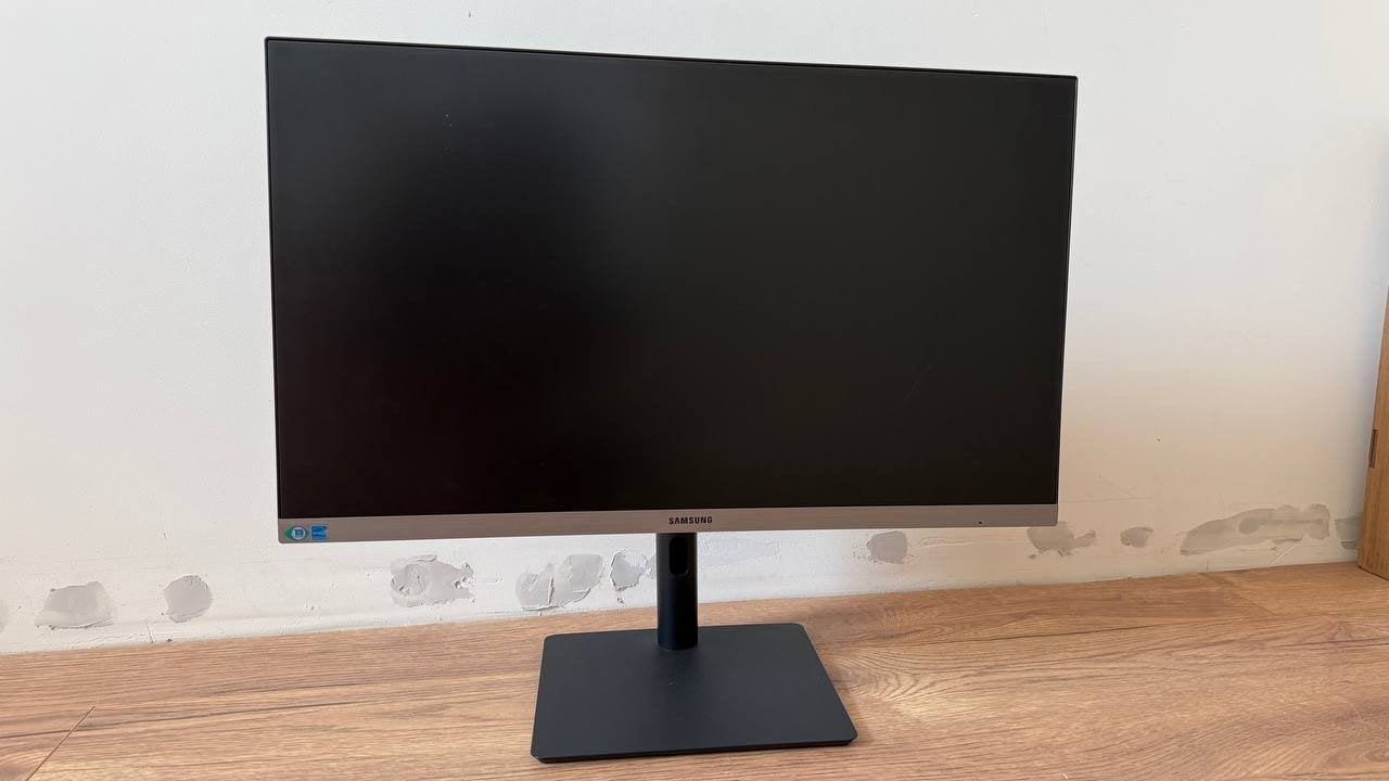Samsung S24R650FDUXEN Monitor met voet en stroomkabel, Ophalen, Gebruikt, Full HD, HDMI