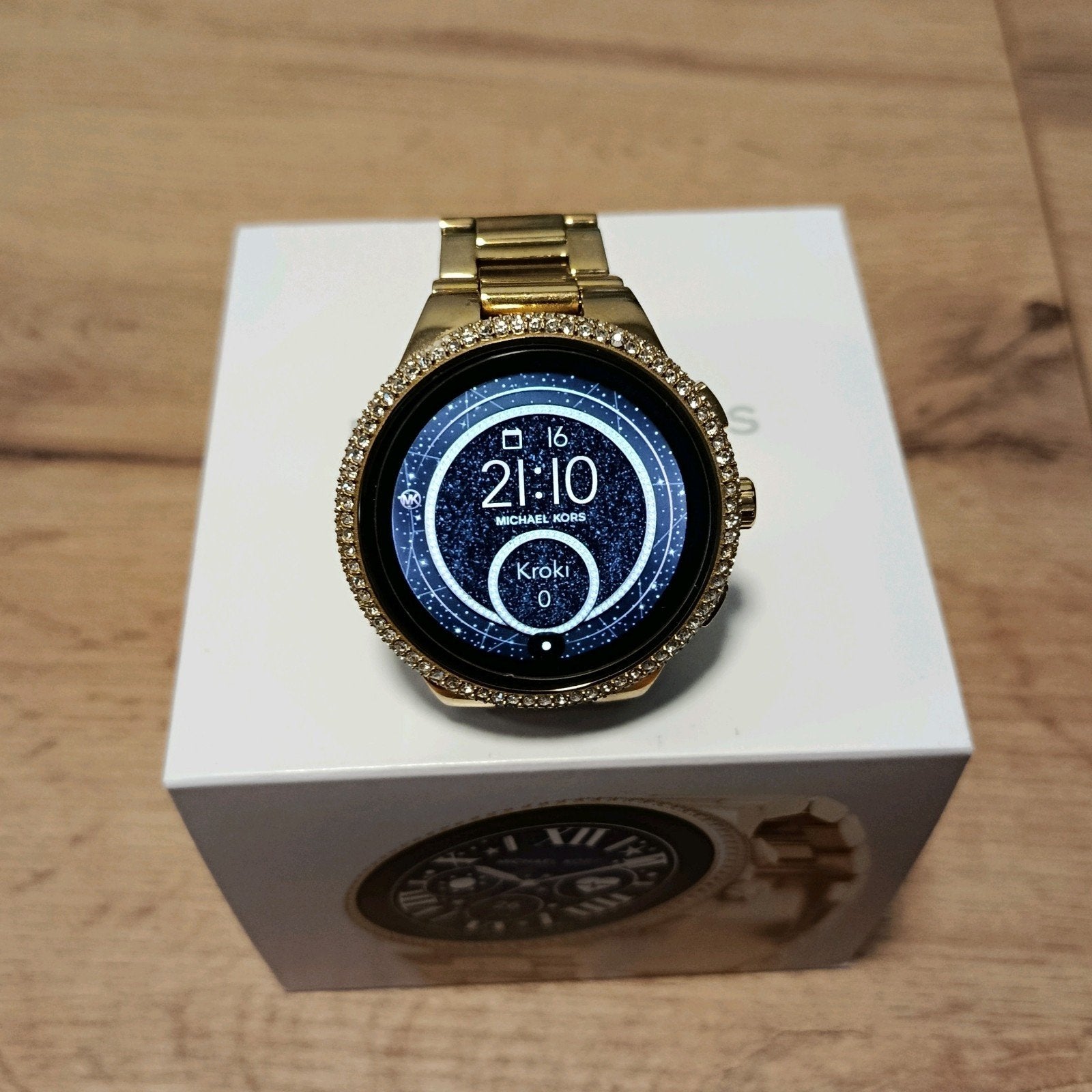 Michael Kors Access Gen 6 Camille Smartwatch Goud, Sieraden, Tassen en Uiterlijk, Smartwatches, Zo goed als nieuw, Android, Afstand