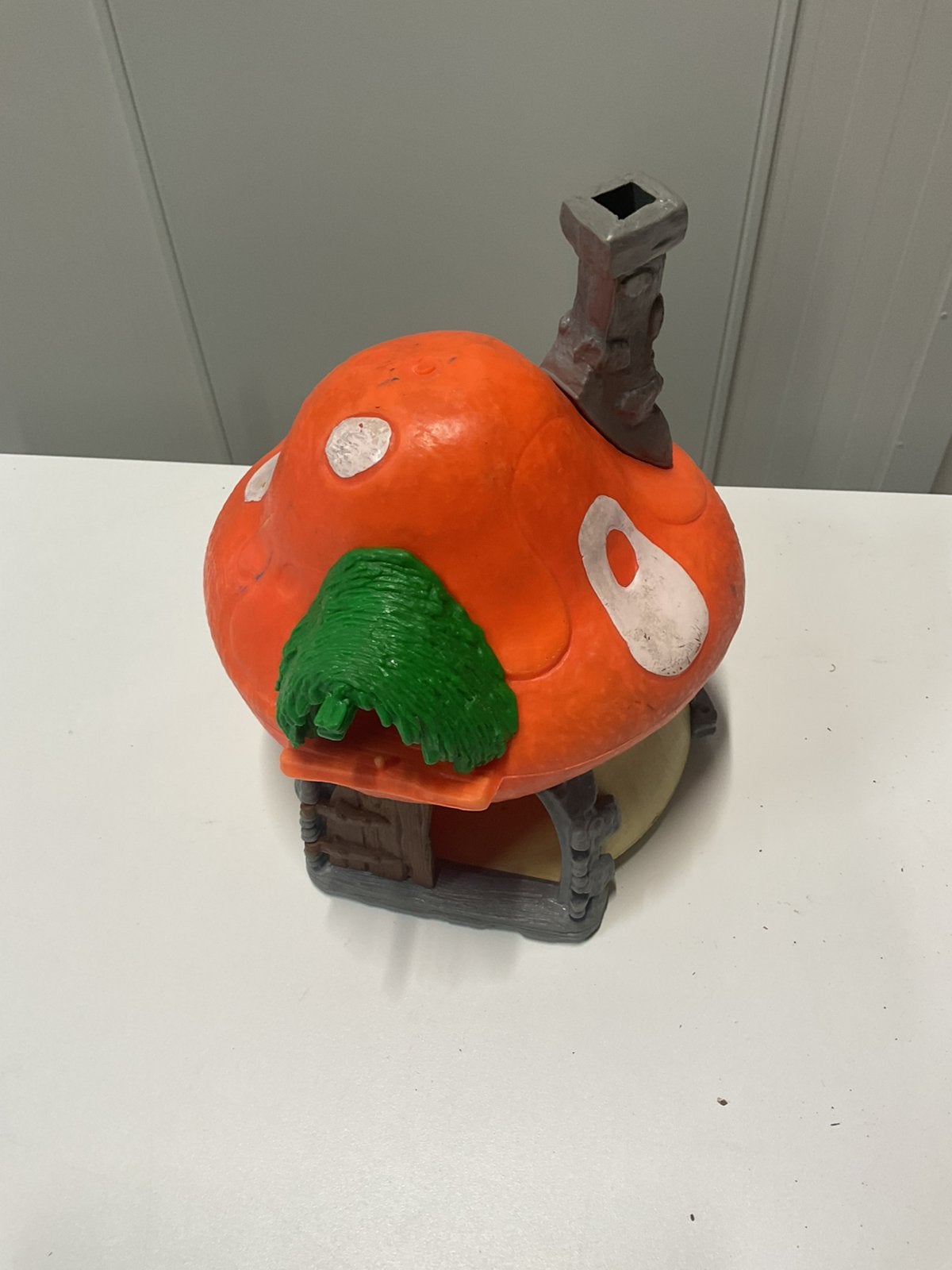 Peyo Smurfen huis uit 1976, Ophalen of Verzenden, Gebruikt, Verschillende Smurfen, Huisje of Attribuut