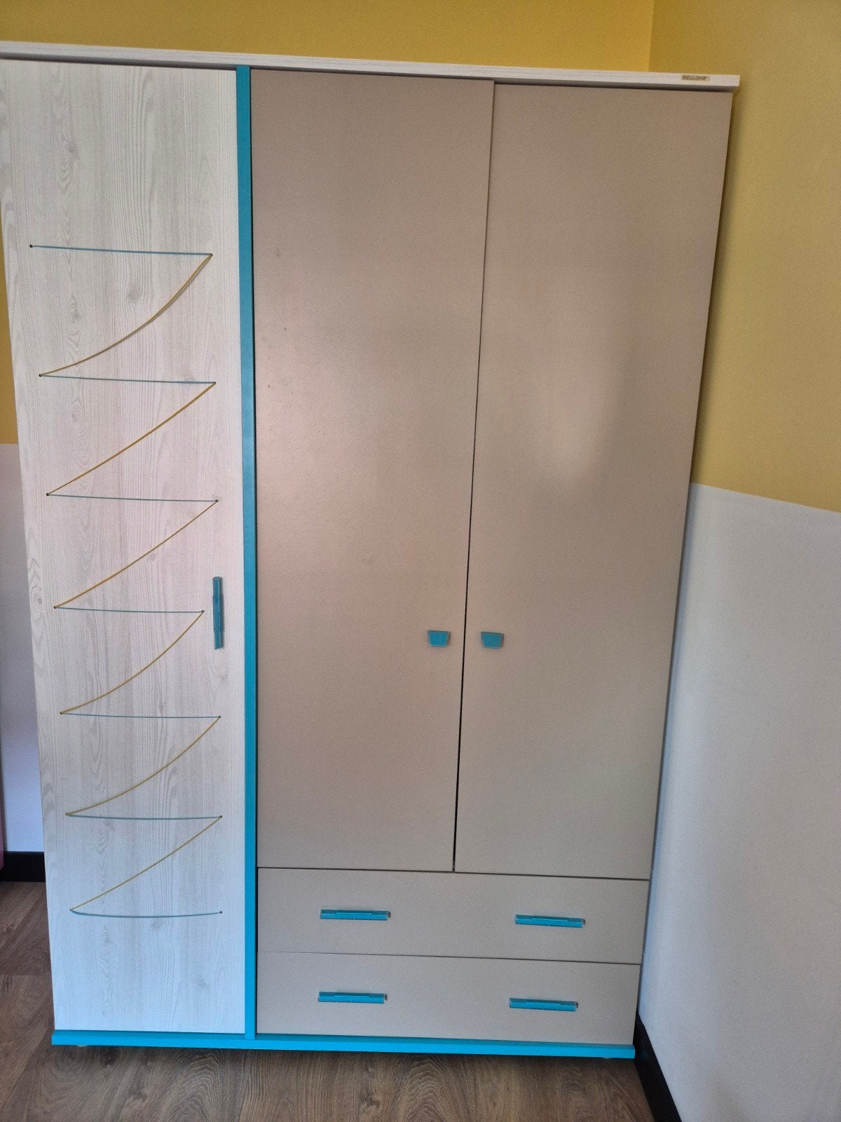 Bellona kinderkamer set: bed en kledingkast, Ophalen, Zo goed als nieuw