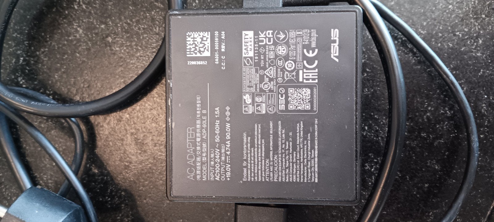 ASUS AC Adapter ADP-90LE B - 90W Oplader, Ophalen of Verzenden, Zo goed als nieuw, ASUS