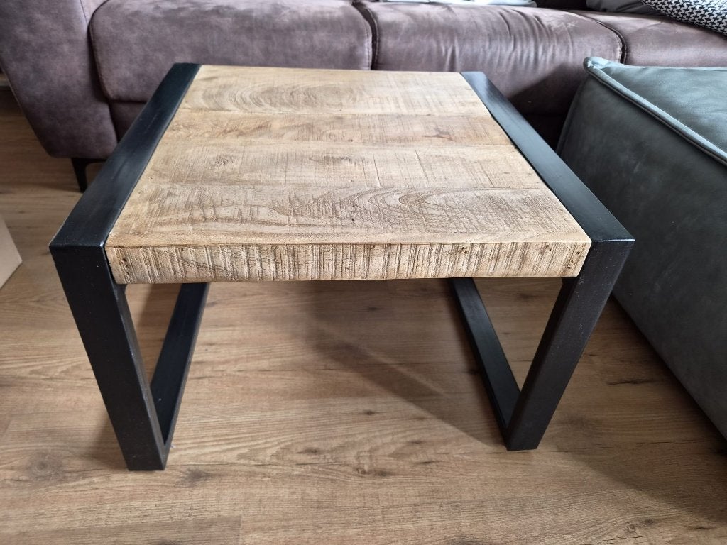 Arcade bijzettafel mangohout 60x60x40 cm, Ophalen, Minder dan 45 cm, Minder dan 55 cm, Mangohout met zwarte poten