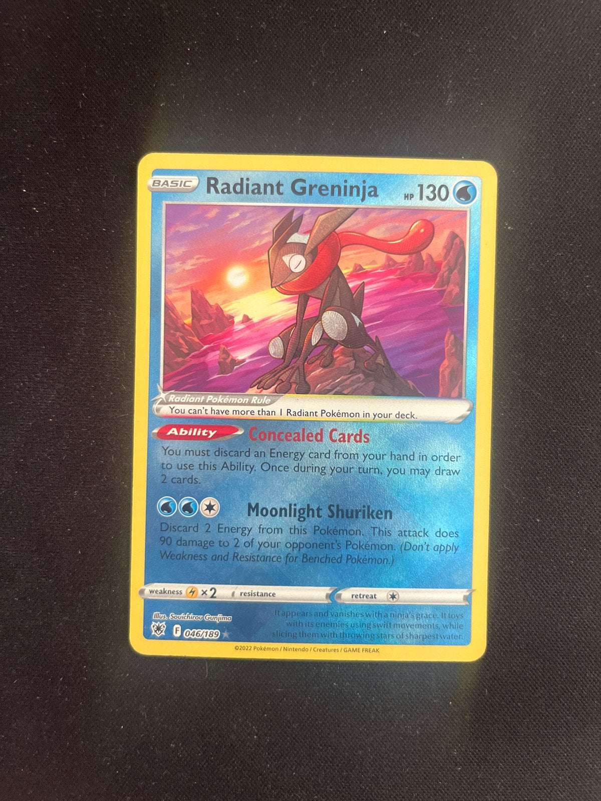 Radiant Greninja Pokemon Kaart - Zeldzaam en Glanzend, Ophalen of Verzenden, Zo goed als nieuw, Losse kaart, Foil