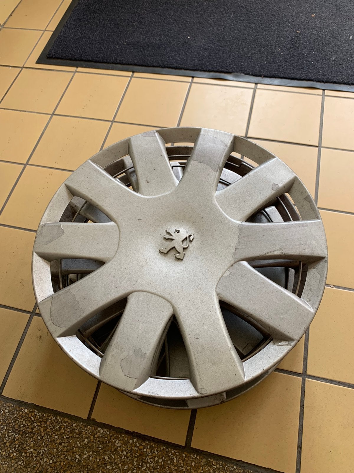 Wieldoppen Peugeot (14 inch), Ophalen of Verzenden, Zo goed als nieuw