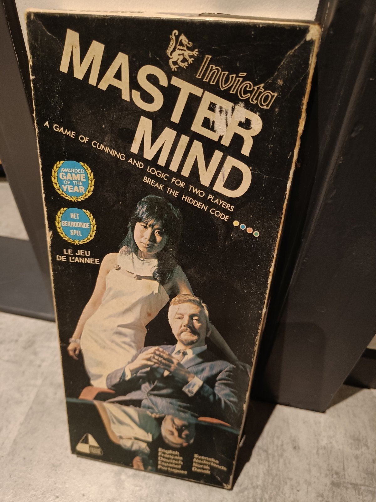 Mastermind bordspel - Kraak de code met 4 kleuren, Hobby en Vrije tijd, Gezelschapsspellen | Bordspellen, Een of twee spelers