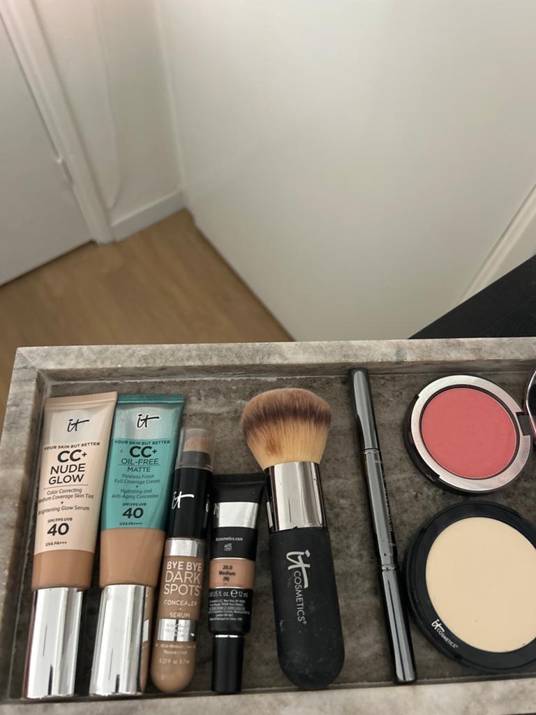 IT Cosmetics make-up set - Zo goed als nieuw, Ophalen of Verzenden, Zo goed als nieuw, Gehele gezicht, Make-up