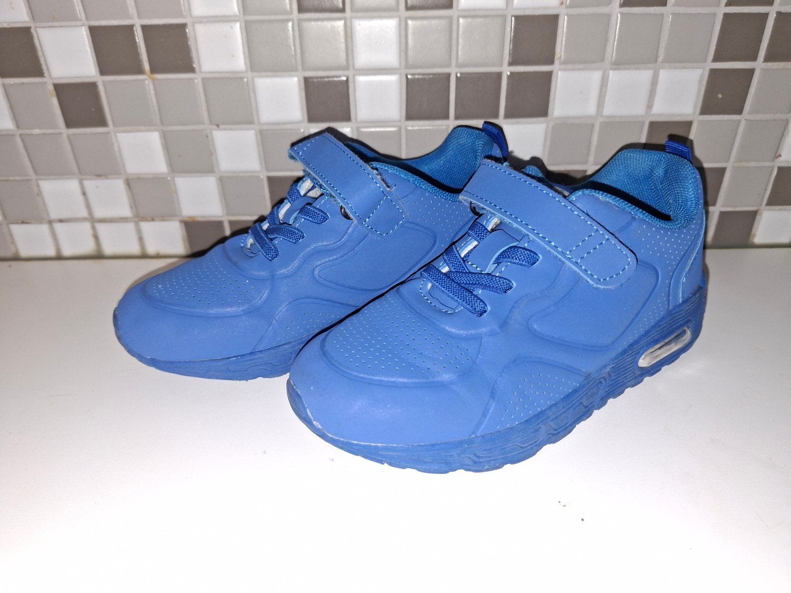 blauwe sneakers, Schoenen, Ophalen of Verzenden, Bleubox, Jongen
