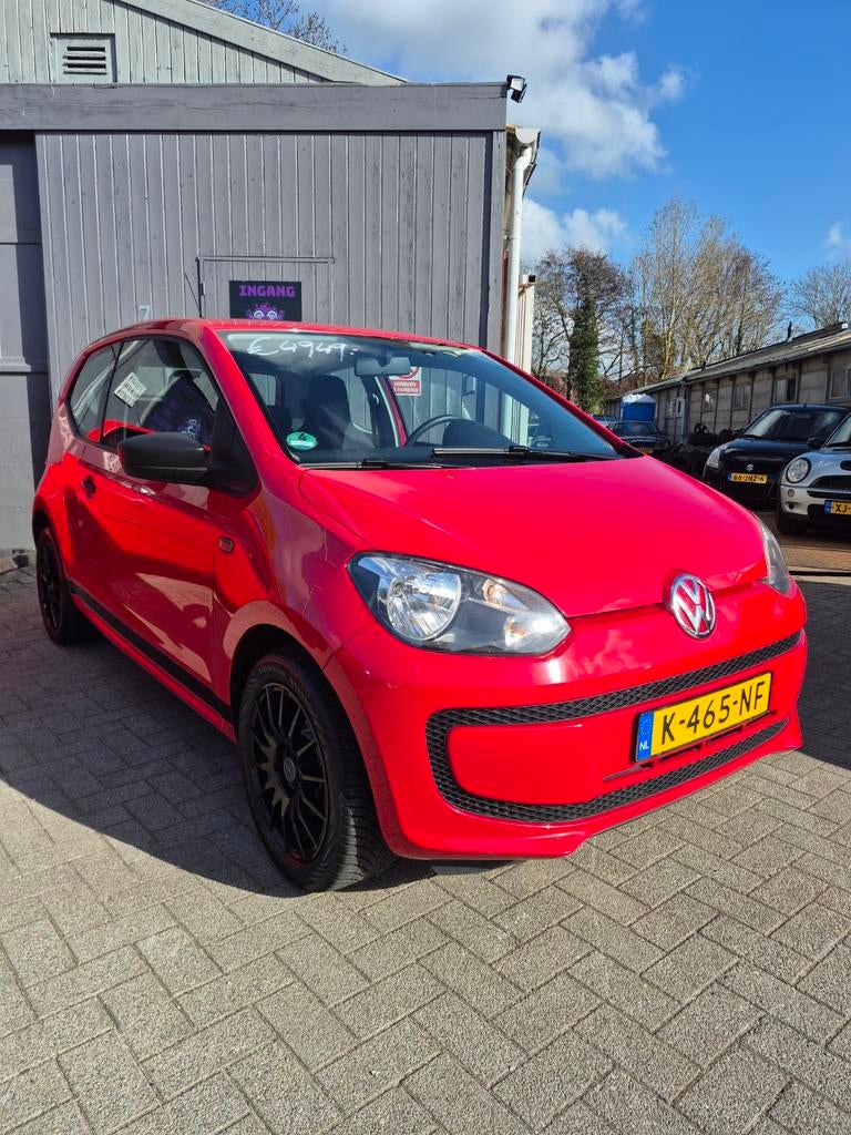 Volkswagen up! 1.0 44KW 2011 Rood, Voorwielaandrijving, Up!, 4 stoelen, Handgeschakeld