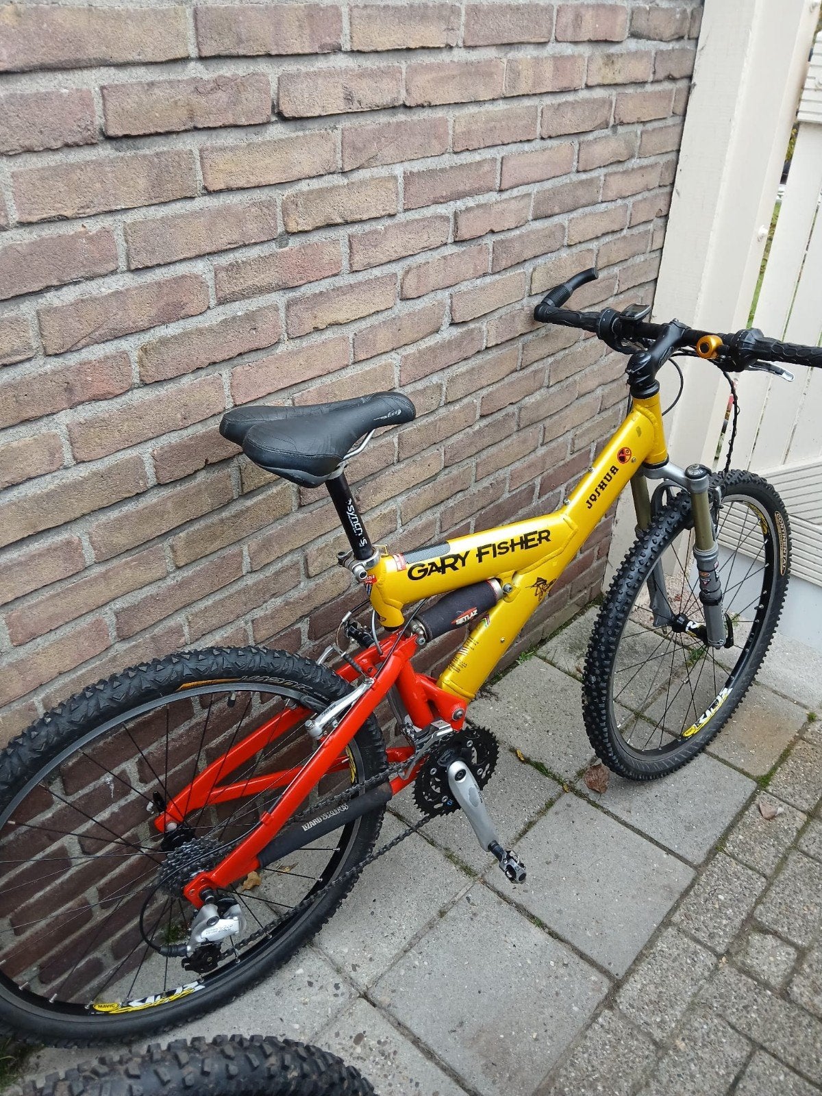 Foto 10 van 26" Gary Fisher Fully Mountainbike in Nette Staat