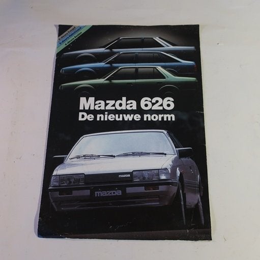 Mazda 626 1983 leaflet folder brochure origineel NL tekst, Ophalen of Verzenden, Gelezen, Mazda