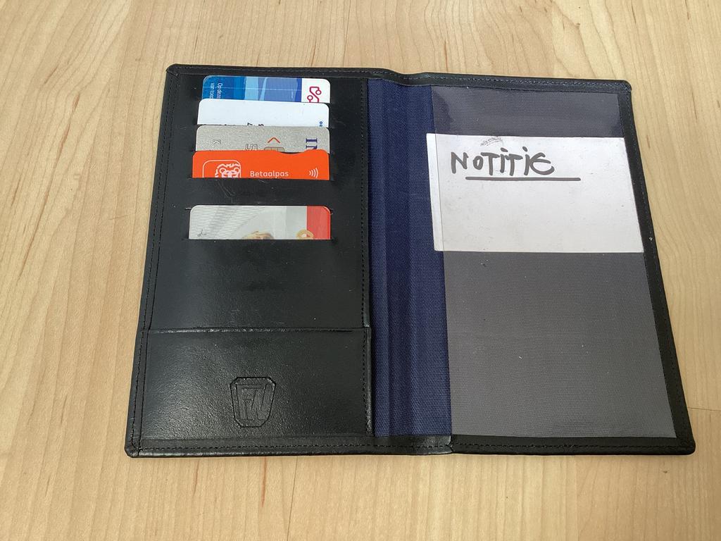 Mapje voor passen/kaartjes en notities/foto, Ophalen of Verzenden, Zo goed als nieuw