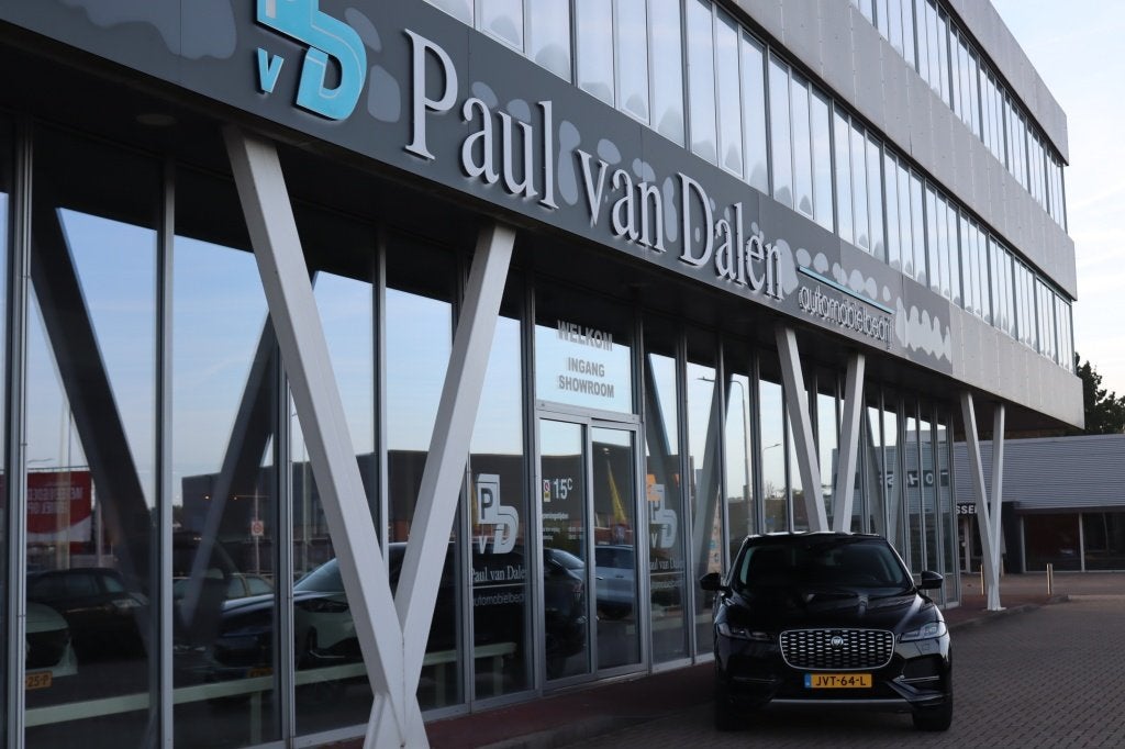 Jaguar F-PACE 2.0 P400e 404PK AWD S Trekhaak | Navi | 360 Ca, Automaat, 404 pk, Gebruikt, 4 cilinders