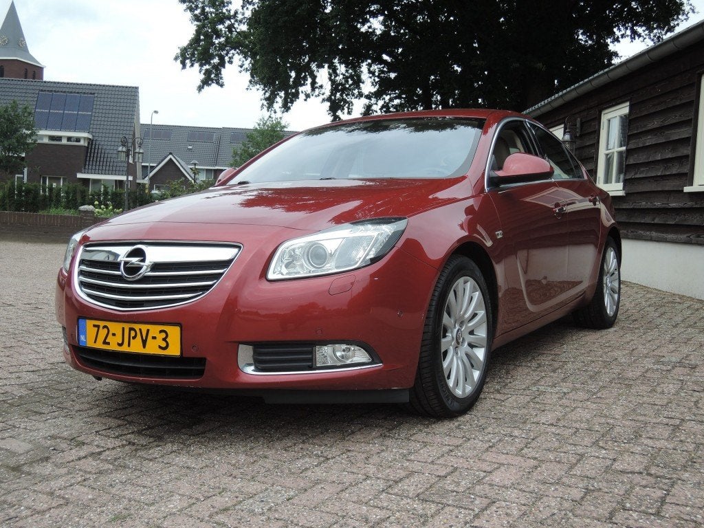 Opel INSIGNIA 2.0 CDTI 160pk Cosmo handgeschakeld, Traction-control, 4 cilinders, 161 pk, Particulier