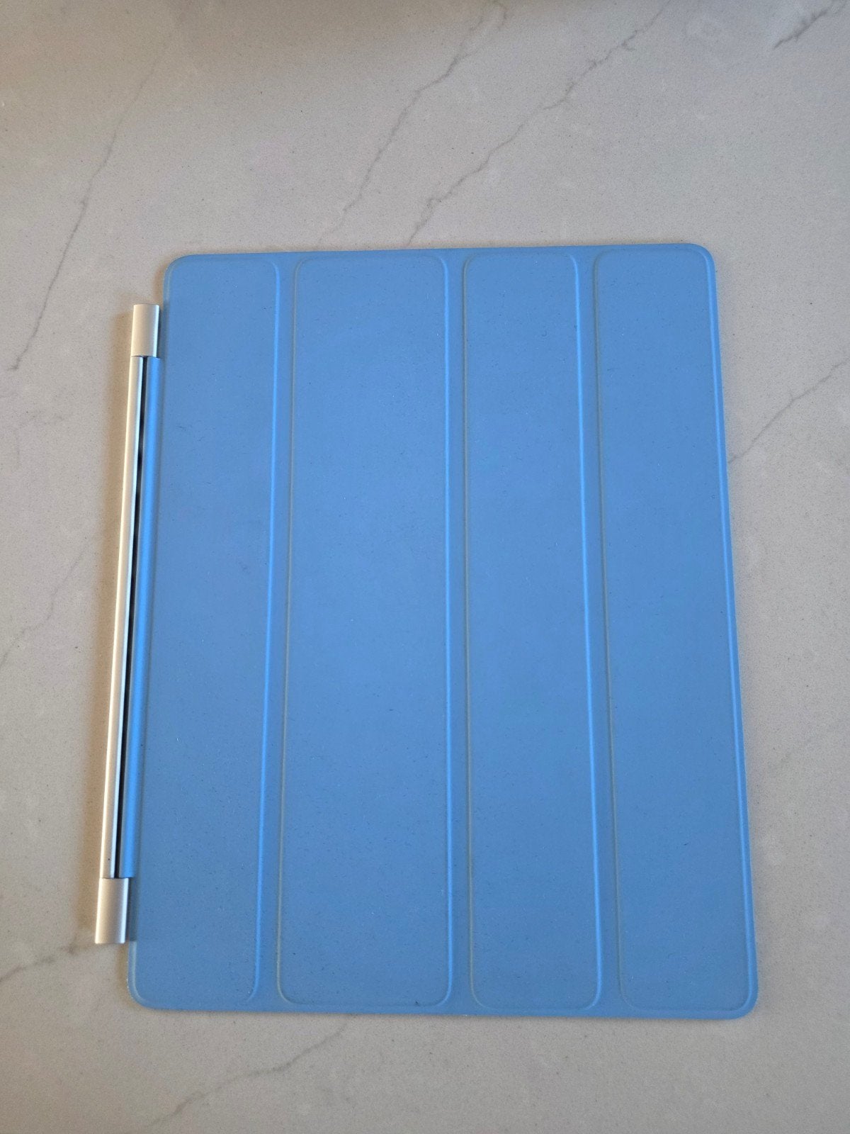Blauwe iPad hoes - Zo goed als nieuw, 10 inch, IPad, Bescherming voor- en achterkant, Ophalen of Verzenden
