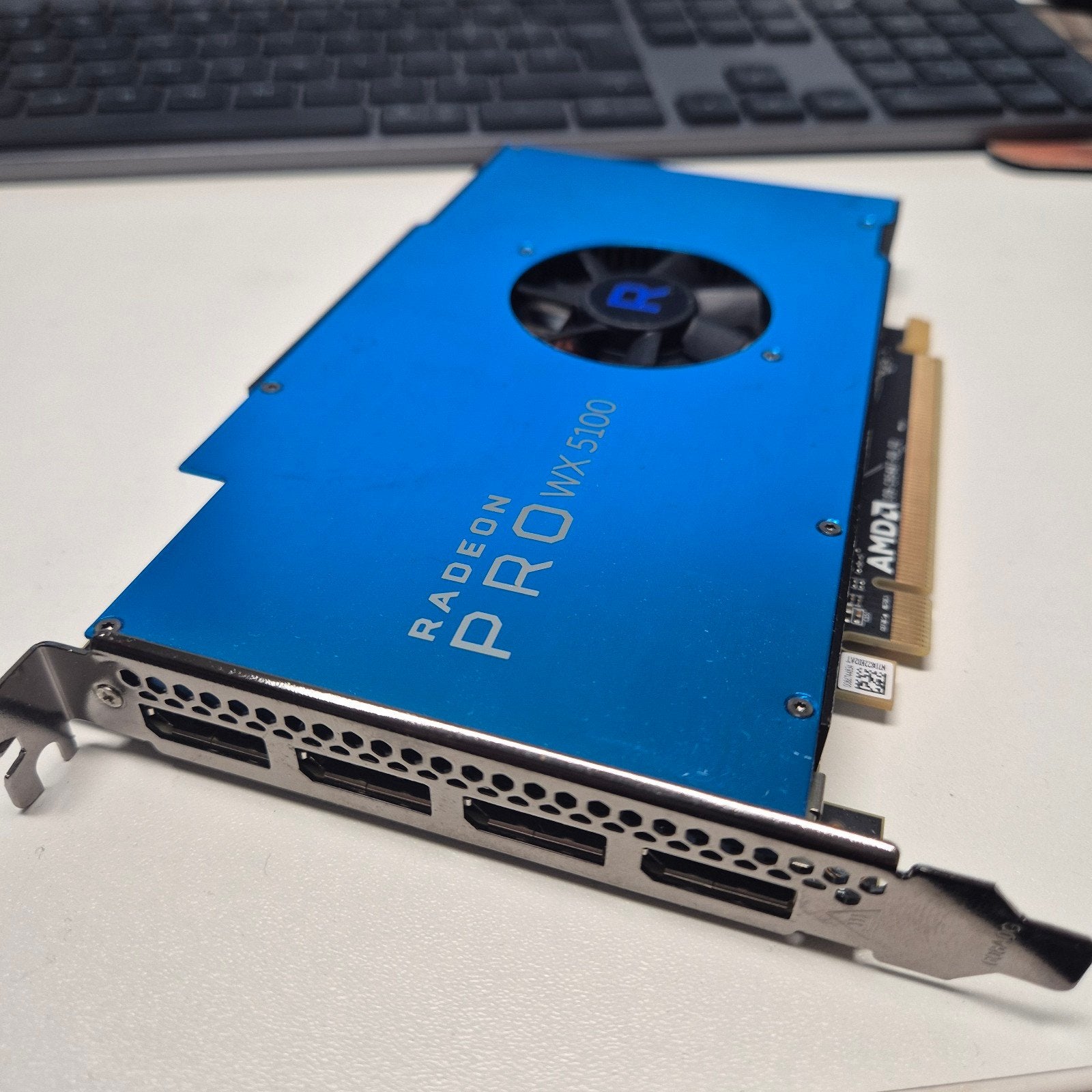 AMD Radeon PRO WX 5100 8GB DDR5 4 x DP, Computers en Software, Videokaarten, Gebruikt, DisplayPort, Verzenden, PCI-Express 4