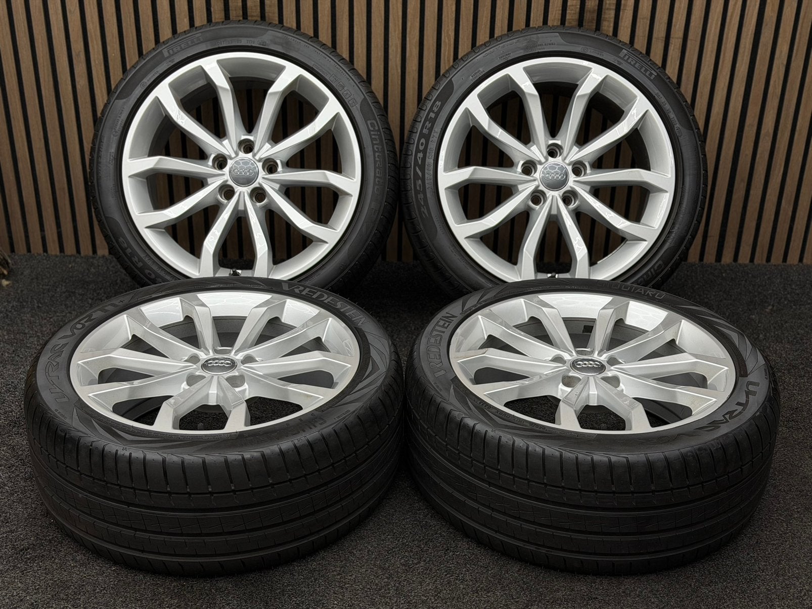 Originele 18 inch Audi A4 S4 B9 S-Line 5x112 ET40 245/40/18, Ophalen, 18 inch, 245 mm, .