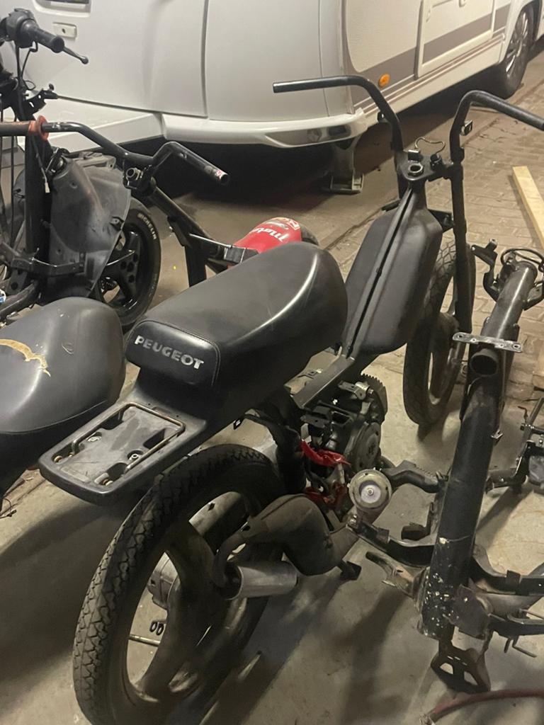 Peugeot fox en zenith en onderdelen, Ophalen of Verzenden, Zo goed als nieuw