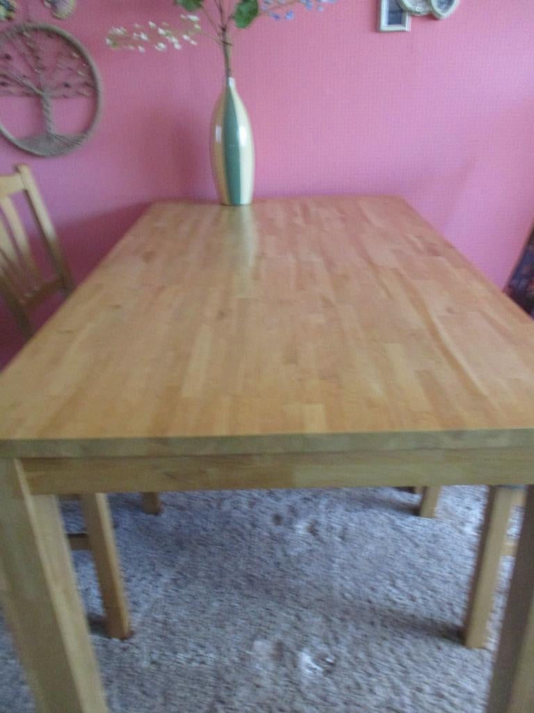 Stevige houten eet tafel 150x85., Huis en Inrichting, Tafels | Eettafels, Ophalen, 50 tot 100 cm, Zo goed als nieuw, Vijf personen of meer
