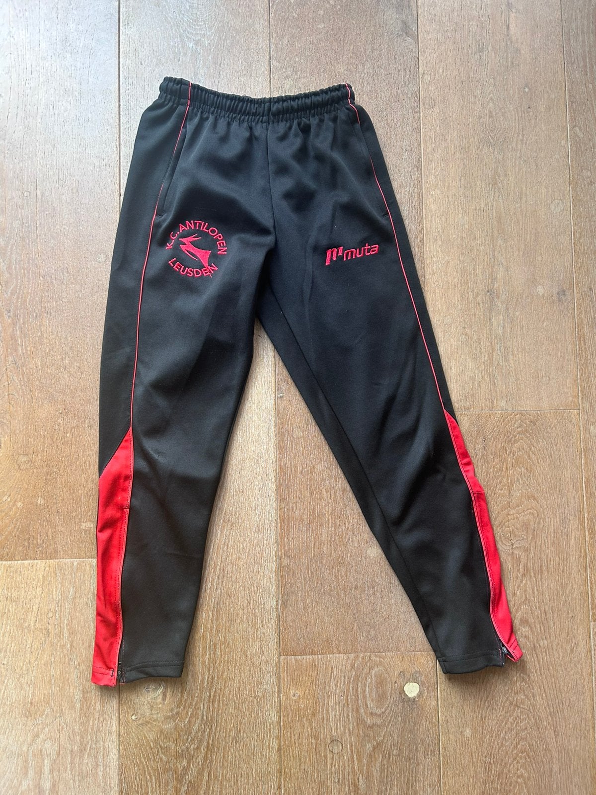 Antilopen Korfbal Leusden trainingsbroek maat 152, Ophalen of Verzenden, Gebruikt, Jongen of Meisje, Broek