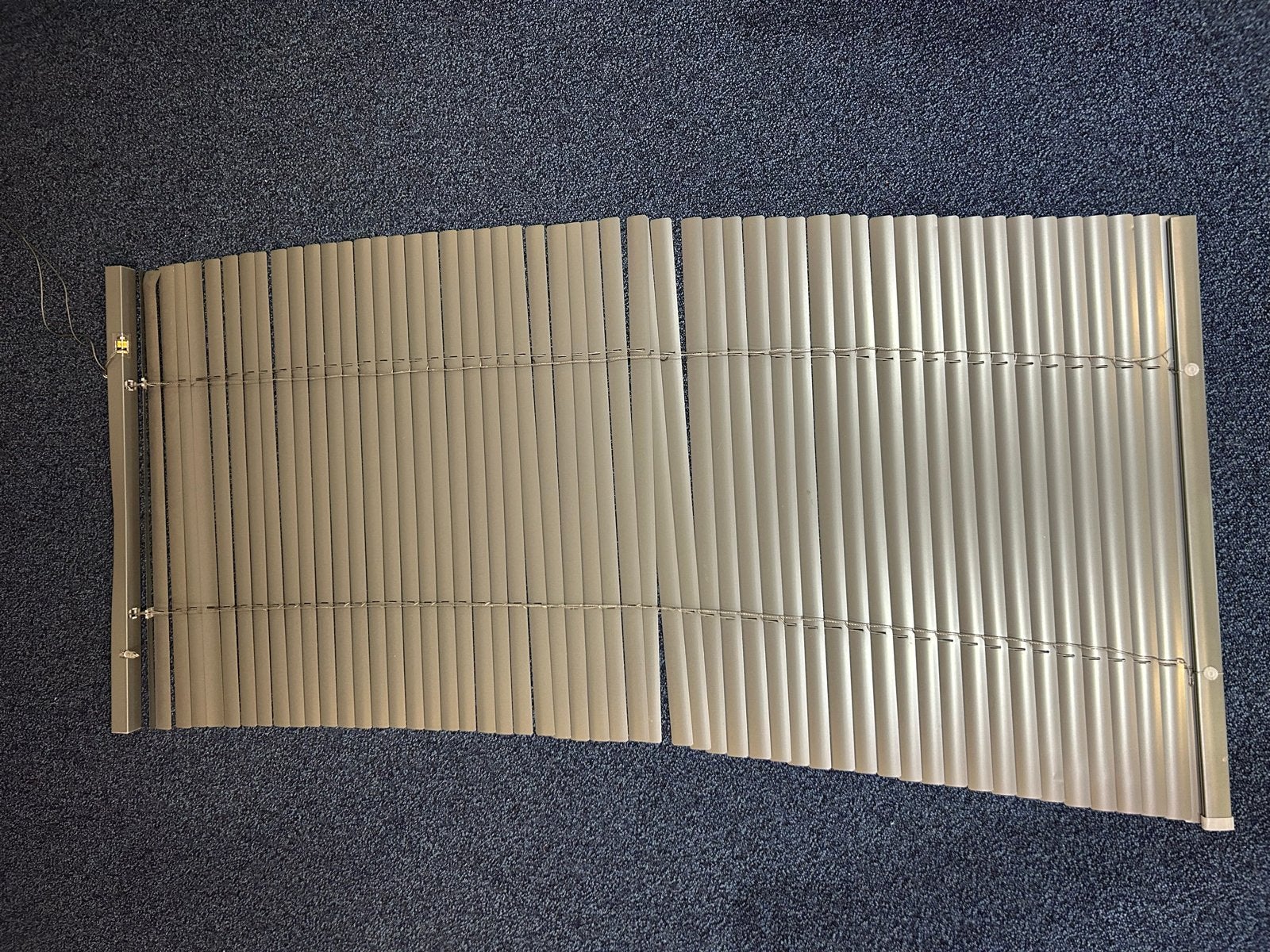 Grijze antraciet Lamellen luxaflex - Jaloezieën 60 x 130cm, Ophalen, Metaal, Lamellen, 60 cm