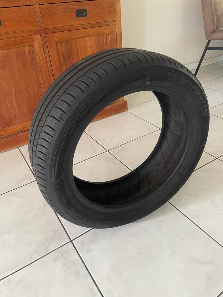 Michelin autoband 215/50 R18 92W, Auto diversen, Auto-accessoires, Ophalen, Zo goed als nieuw