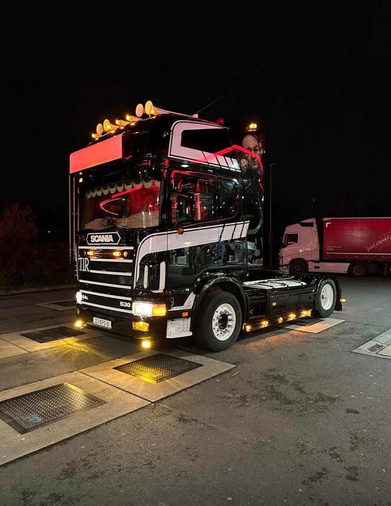 SCANIA 144 L V8 530 SHOWTRUCK MANUELL GERMANY, Ophalen