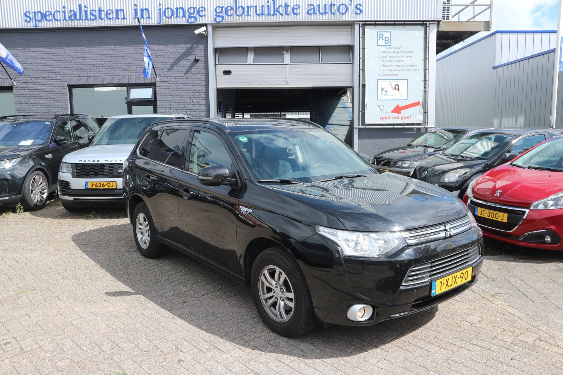 Mitsubishi Outlander 2.0 PHEV Business Edition / Black Editi, Automaat, Zwart, Bedrijf, Vierwielaandrijving