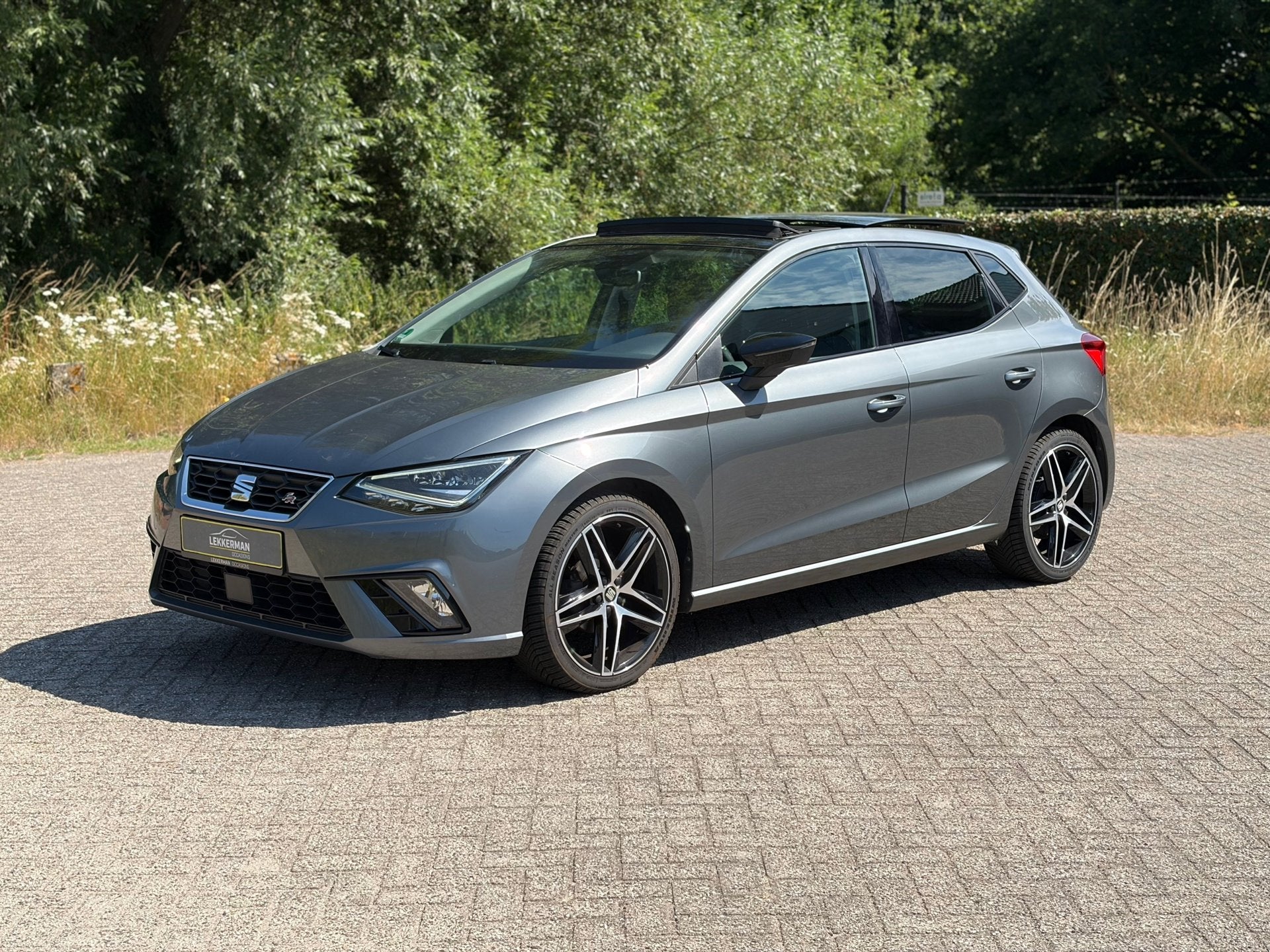SEAT Ibiza 1.0 TSI FR PANO I 95PK I CARPLAY I LED I VOLL DEA, Gebruikt, 95 pk, Ibiza, Origineel Nederlands